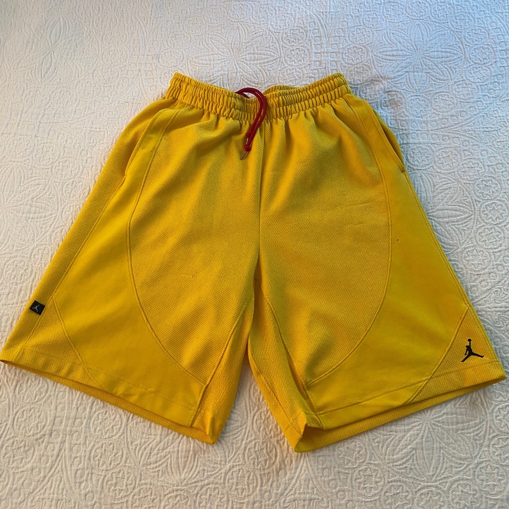 Jordan shorts color yellow size large